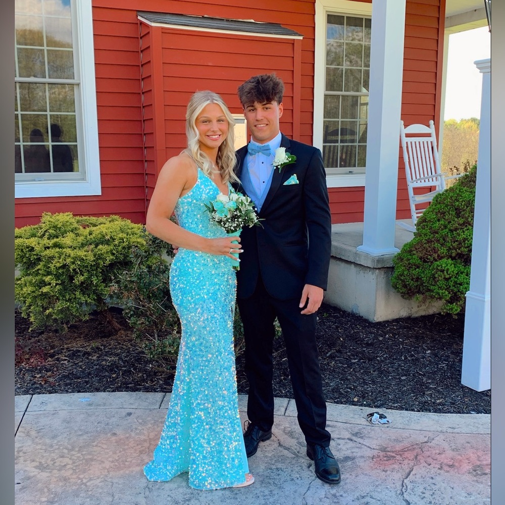 beautiful aqua prom dress! - Picture 1 of 3